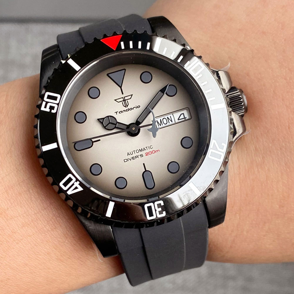 Tandorio 200M Waterproof NH36A - огляд і ціна Rubber Strap Diver